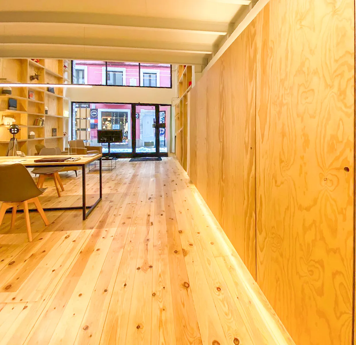 Local Atelier · Jaca — 2